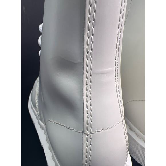 Dr. Martens 1460 Pascal Mono Boots Women's 8 Smooth White Leather 8 Eye Lace Up - Picture 10 of 13